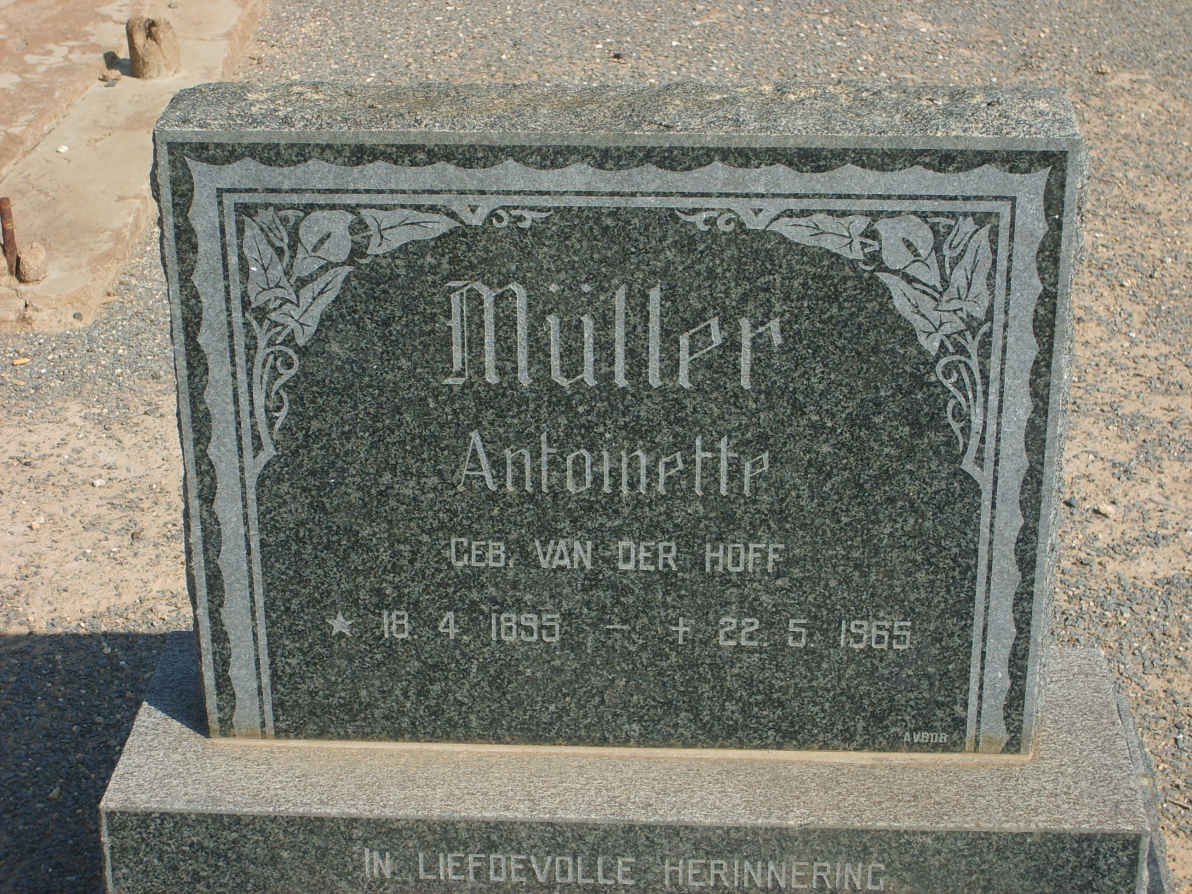 MÜLLER Antoinette nee VAN DER HOFF 1895-1965