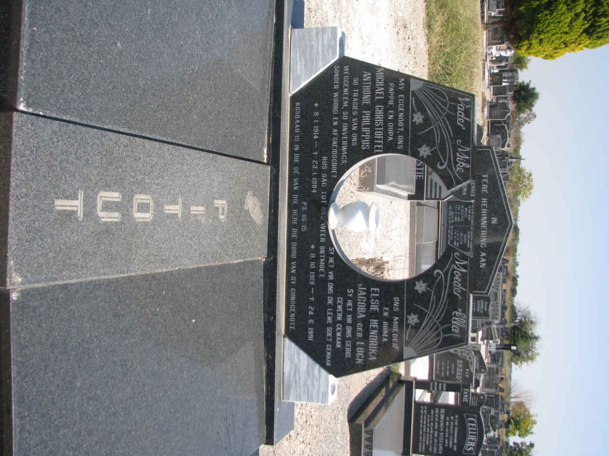 PITOUT Michael Christoffel Anthonie Philippus 1914-1984 &amp; Elsie Hendrika Jacoba LOCK 1919-1991