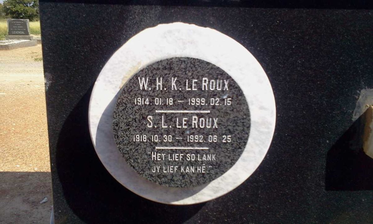 ROUX W.H.K., le 1914-1999 &amp; S.L. 1918-1992
