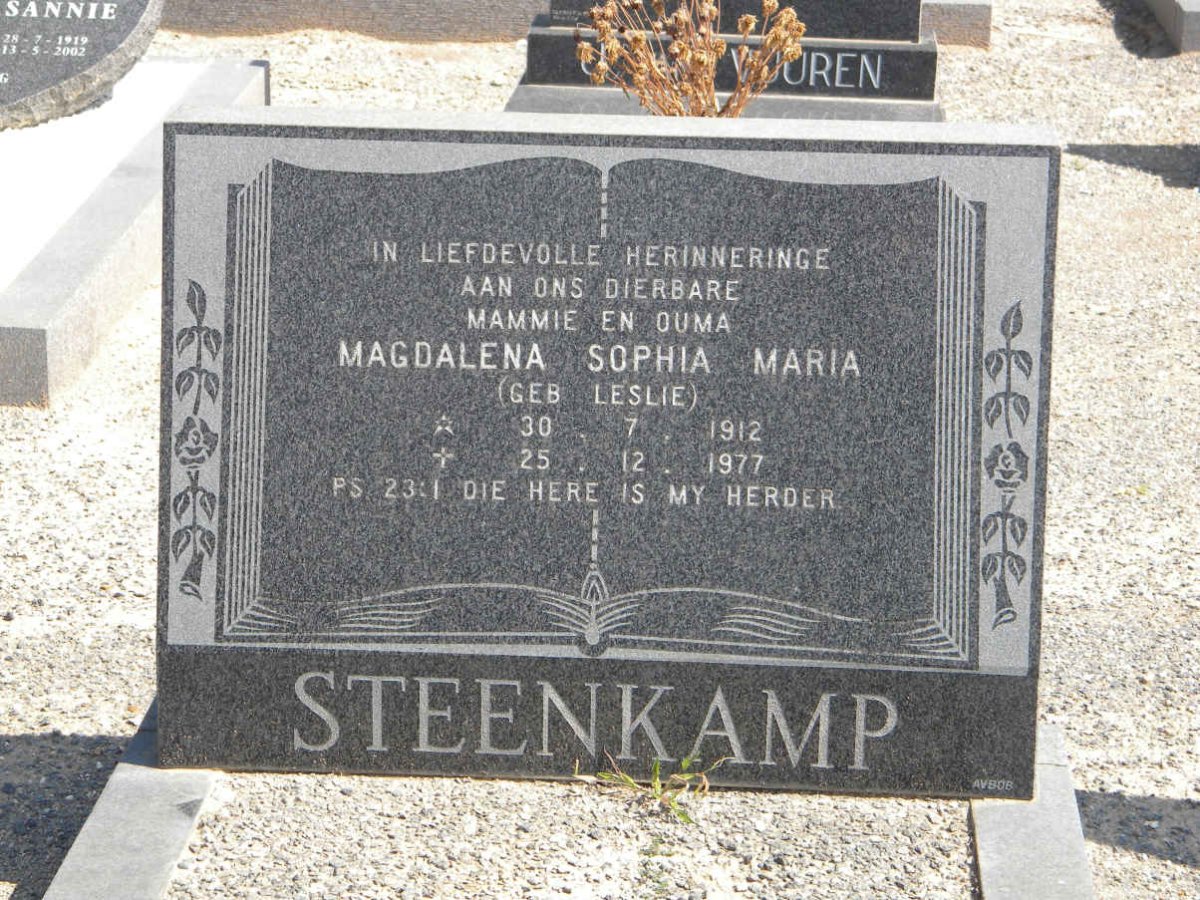 STEENKAMP Magdalena Sophia Maria nee LESLIE 1912-1977