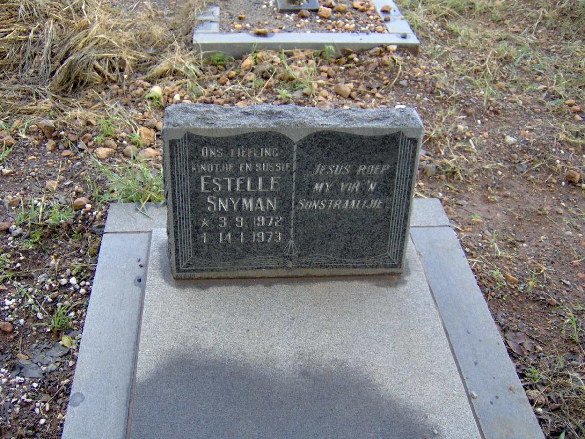 SNYMAN Estelle 1972-1973