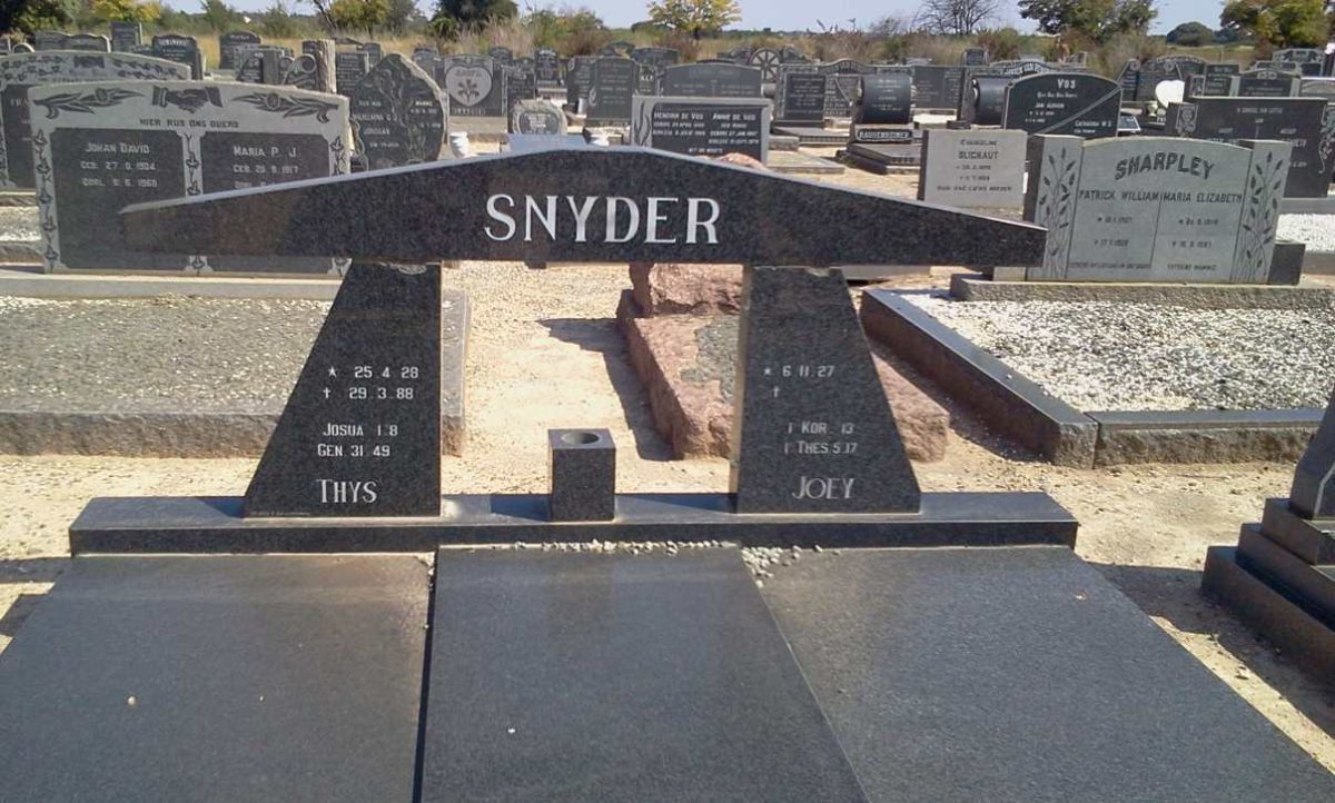 SNYDER Thys 1928-1988 &amp; Joey 1927-