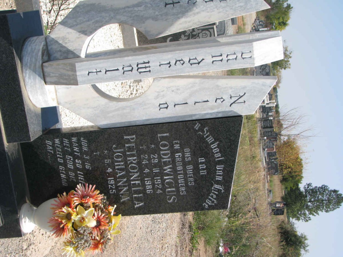 WALT Lodewicus, van der 1924-1986 &amp; Petronella Johanna 1925-