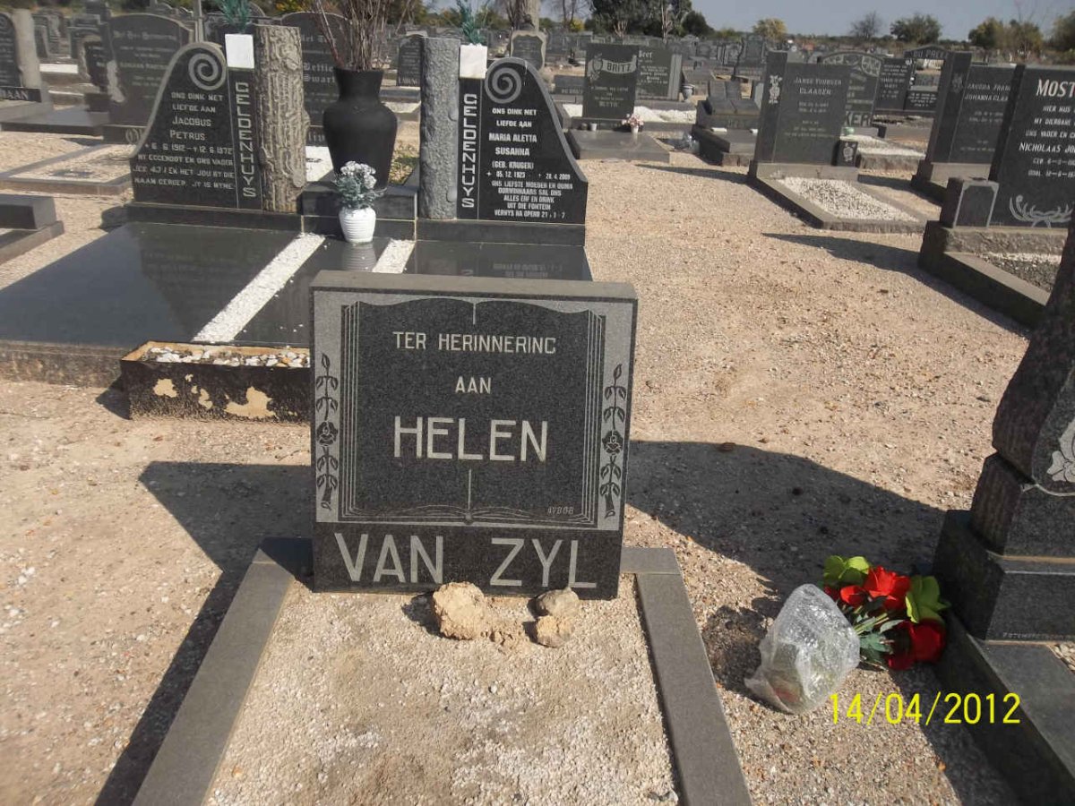 ZYL Helen, van