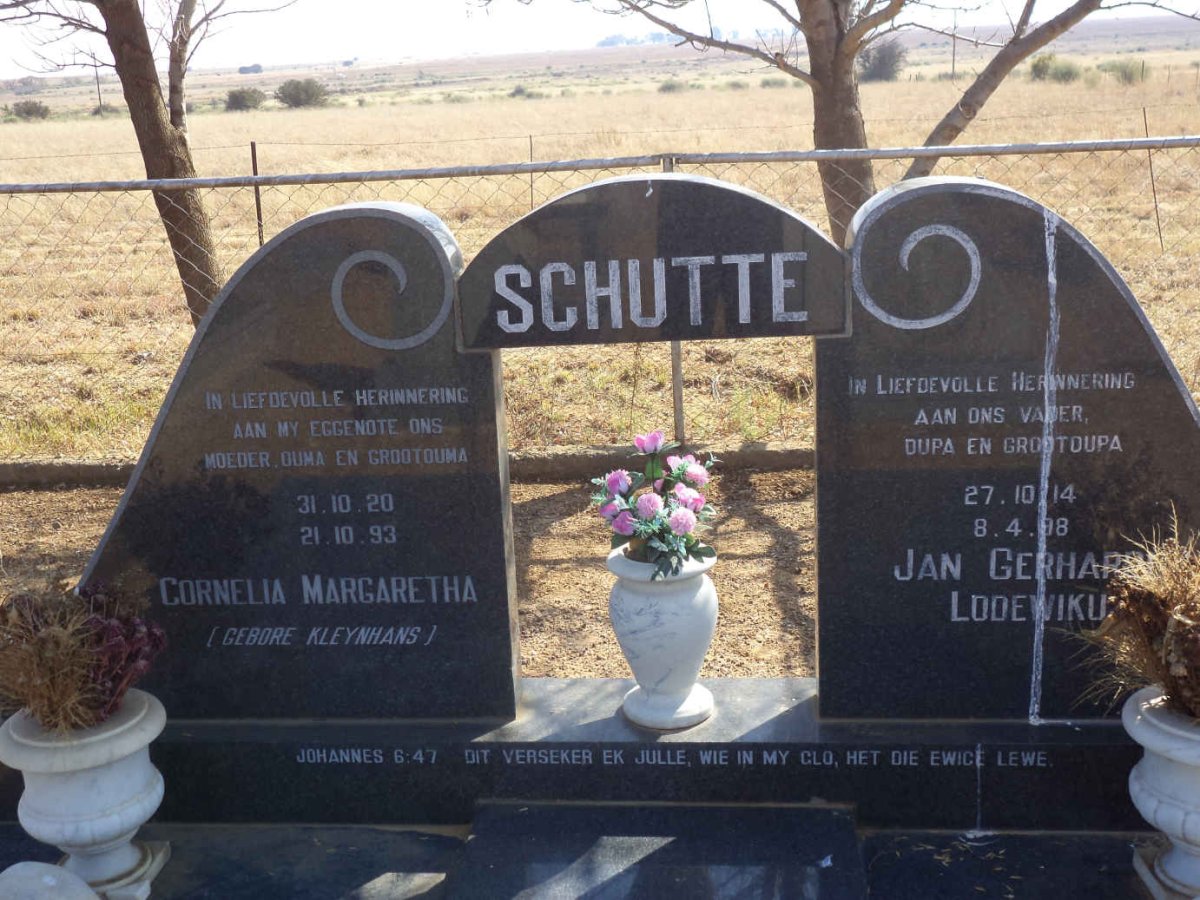 SCHUTTE Jan Gerhardus Lodewikus 1914-1998 &amp; Cornelia Margaretha KLEYNHANS 1920-1993