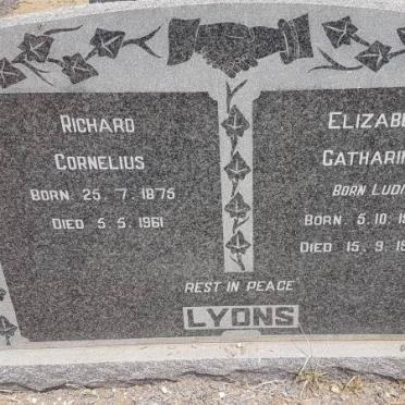 LYONS Richard Cornelius 1875-1961 &amp; Elizabeth Catharina LUDICK 1877-1964