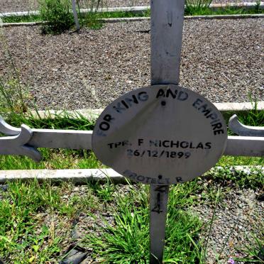 N - Vanne :: Surnames - N