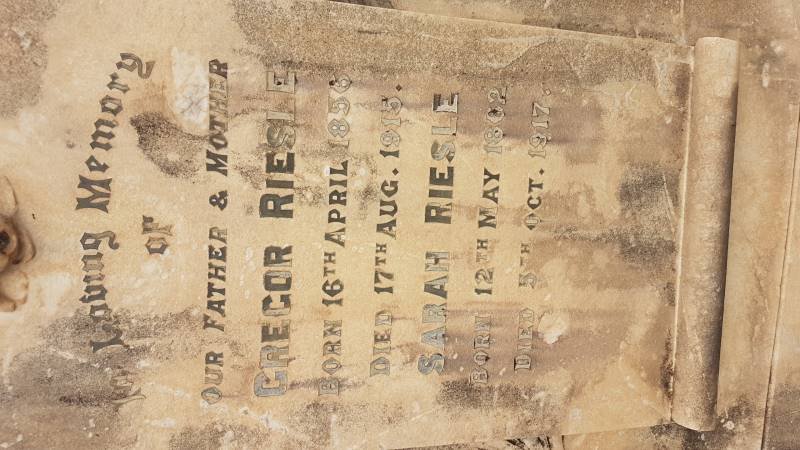 RIESLE Gregor 1856-1915 &amp; Sarah 1862-1917