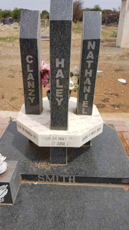 SMITH Haley 1977-2003 :: SMITH Clanzy 1978-  :: SMITH Nathaniel 1999