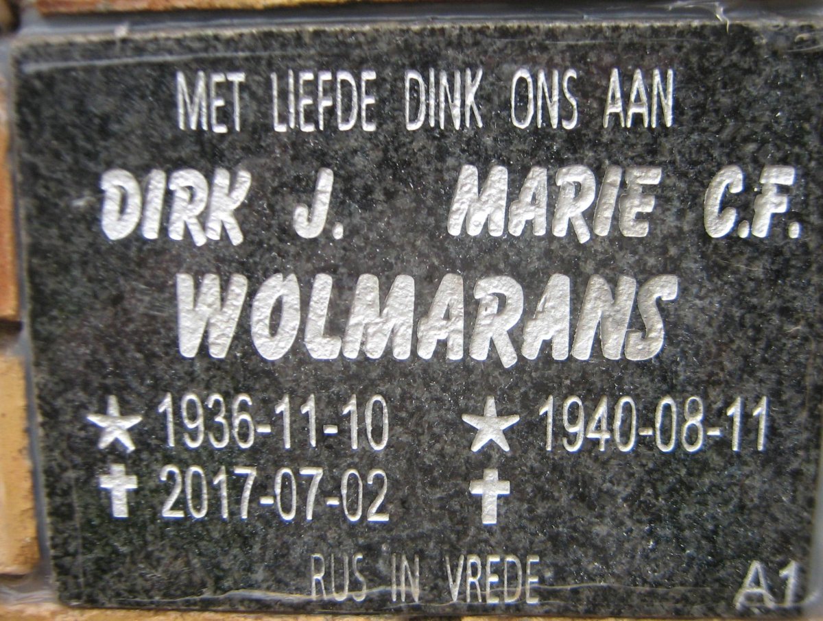 WOLMARANS Dirk J. 1936-2017 &amp; Marie C.F. 1940 -