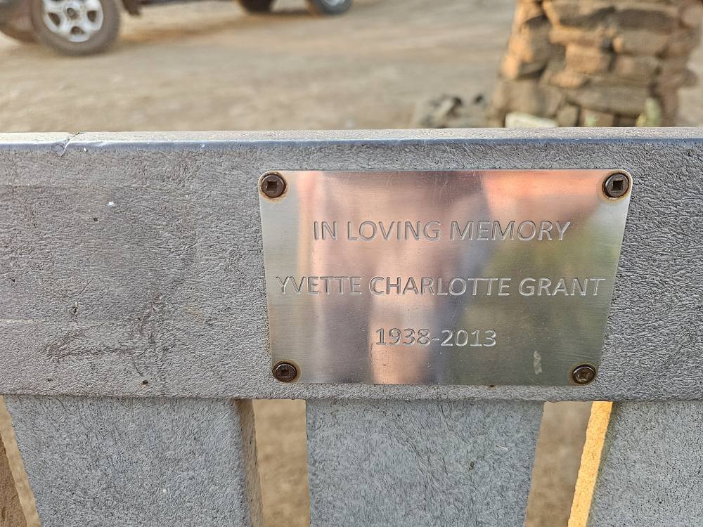 GRANT Yvette Charlotte 1938-2013