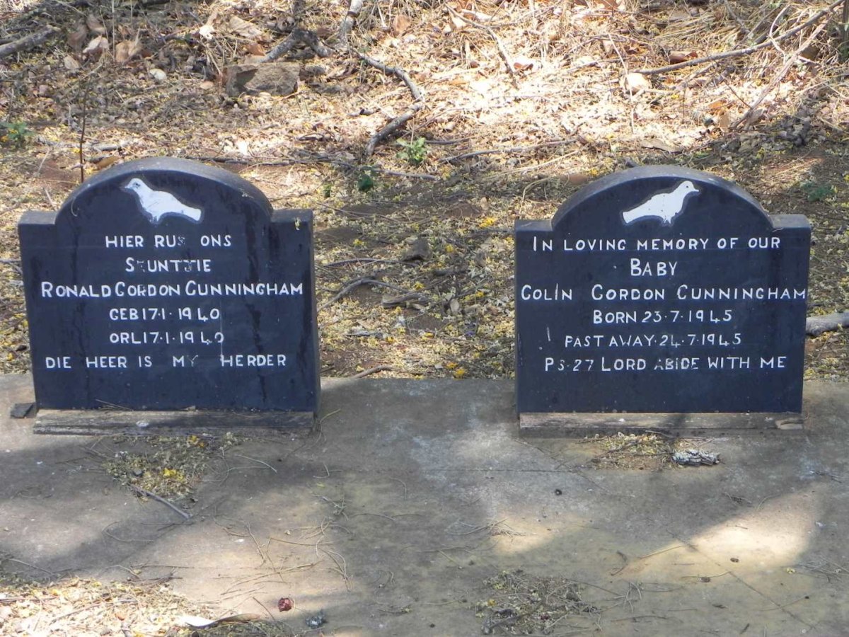 CUNNINGHAM Ronald Gordon 1940-1940 :: CUNNINGHAM Colin Gordon 1945-1945