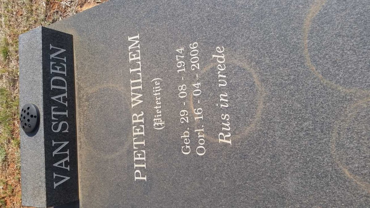 STADEN Pieter Willem, van 1974-2006