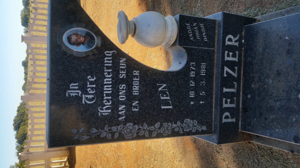 PELZER Len 1973-1981