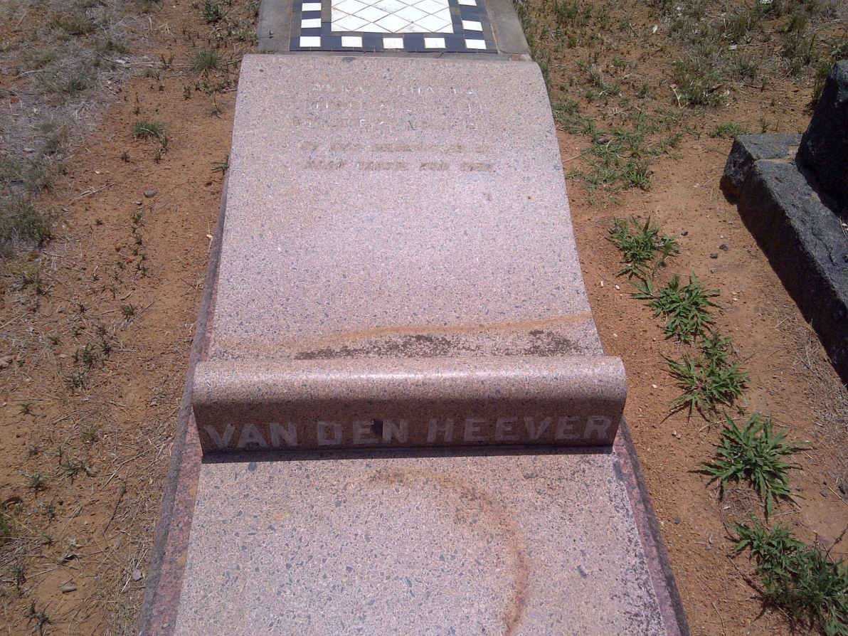 HEEVER Anna Johanna, van den 1910-