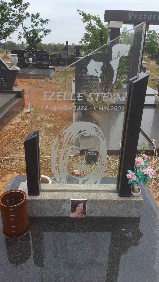 STEYN Izelle 1982-2009