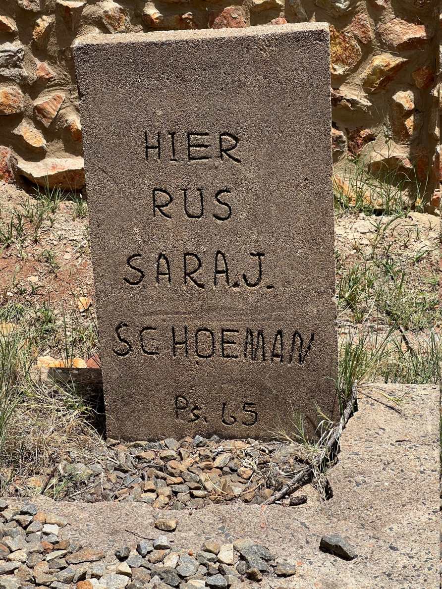 SCHOEMAN Gideon J. & Sara J.