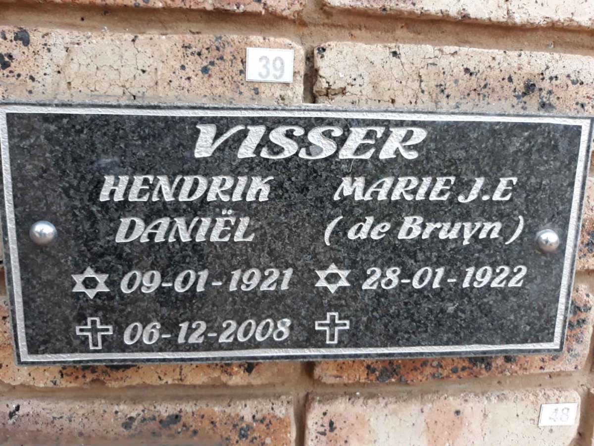 VISSER Hendrik Daniël 1921-2008 &amp; Marie J.E. DE BRUYN 1922-