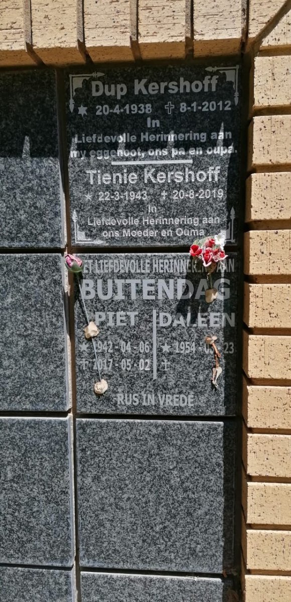 KERSHOFF Dup 1938-2012 &amp; Tienie 1943-2019
