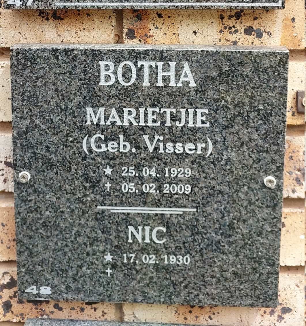 BOTHA Nic 1930- &amp; Marietjie VISSER 1929-2009