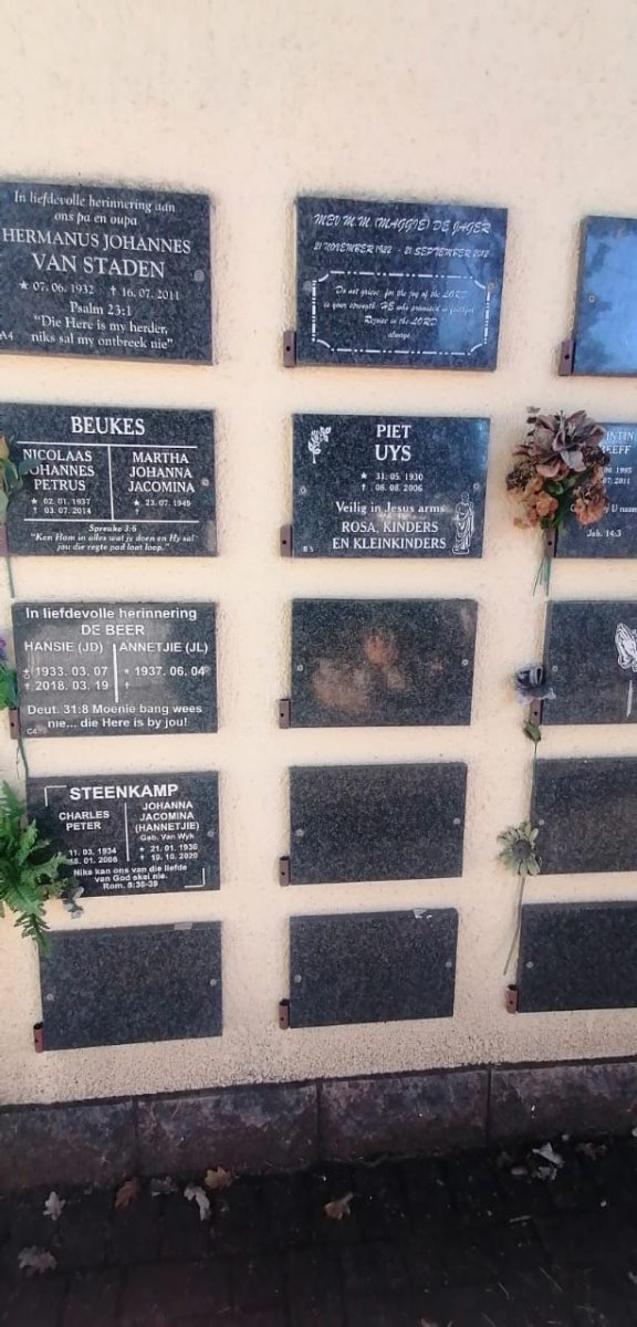 STADEN Hermanus Johannes, van 1932-2014 :: BEUKES Nicolaas Johannes Petrus 1937-2014 &amp; Johanna Jacomina