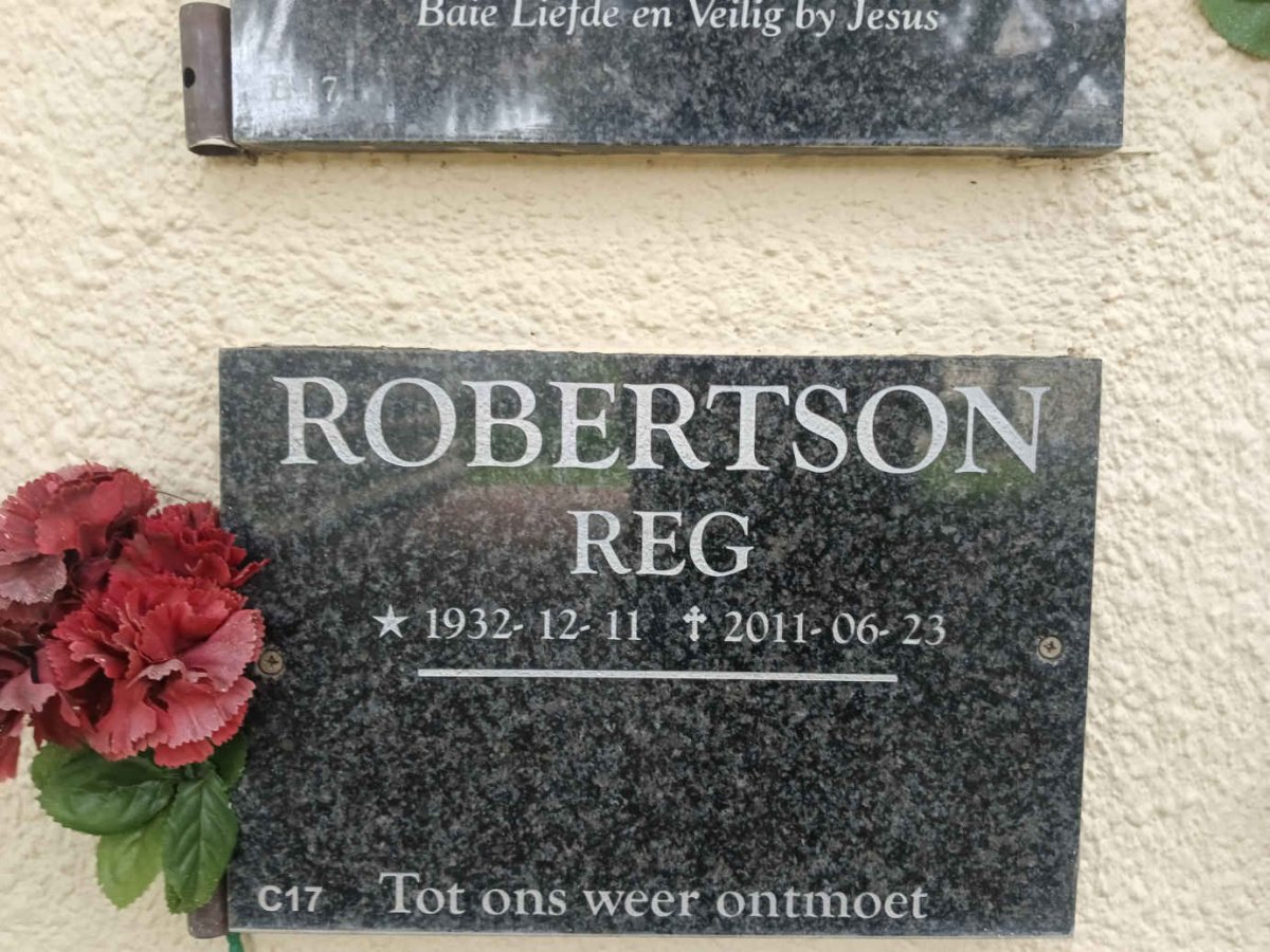 ROBERTSON Reg 1932-2011
