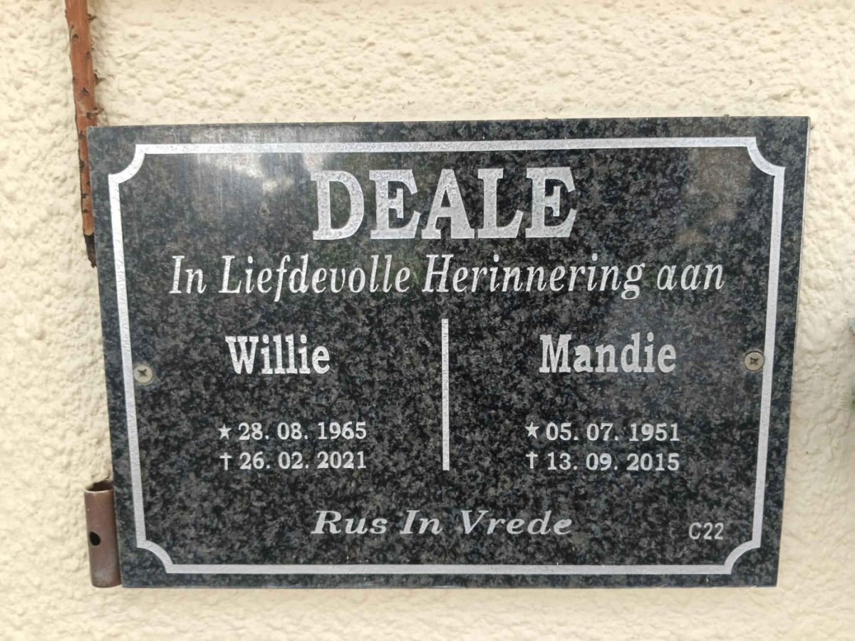 DEALE Willie 1965-2021 & Mandie 1951-2015