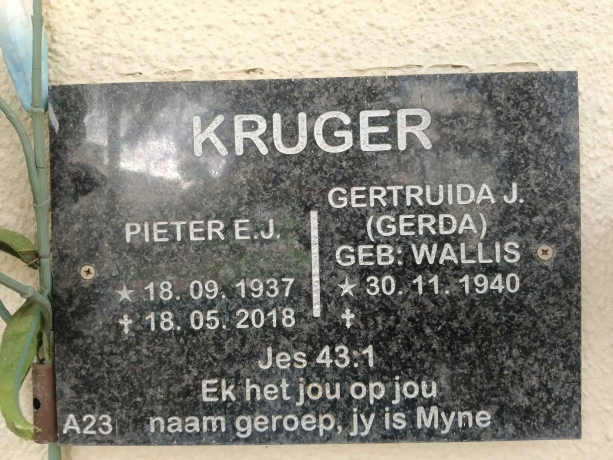 KRUGER Pieter E.J. 1937-2018 & Gertruida J. WALLIS 1940-