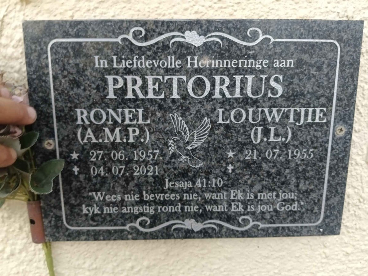 PRETORIUS J.L. 1955- & A.M.P. 1957-2021