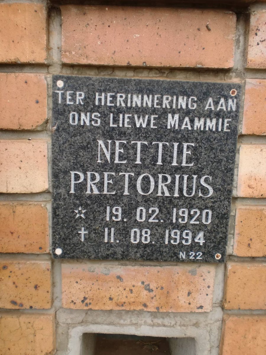 PRETORIUS Nettie 1920-1994