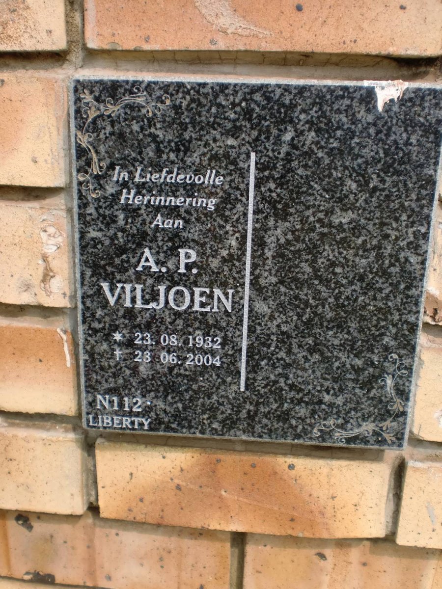 VILJOEN A.P. 1932-2004