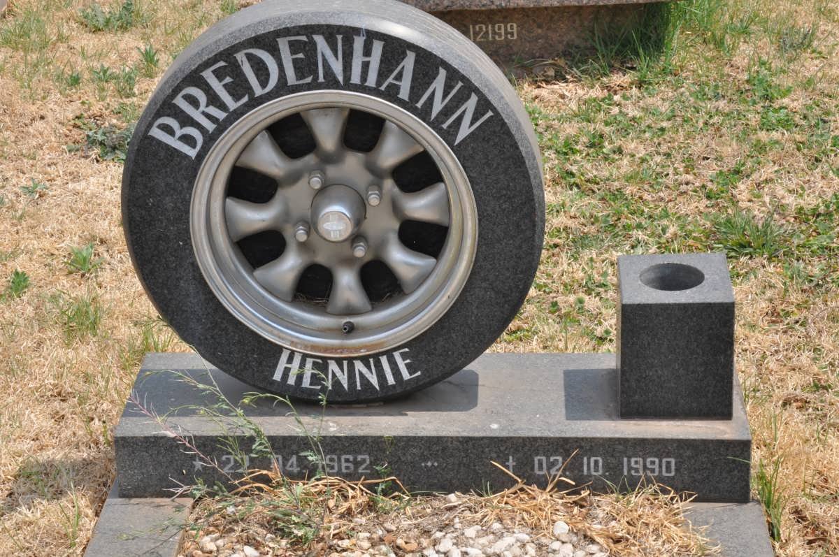 BREDENHANN Hennie 1962-1990