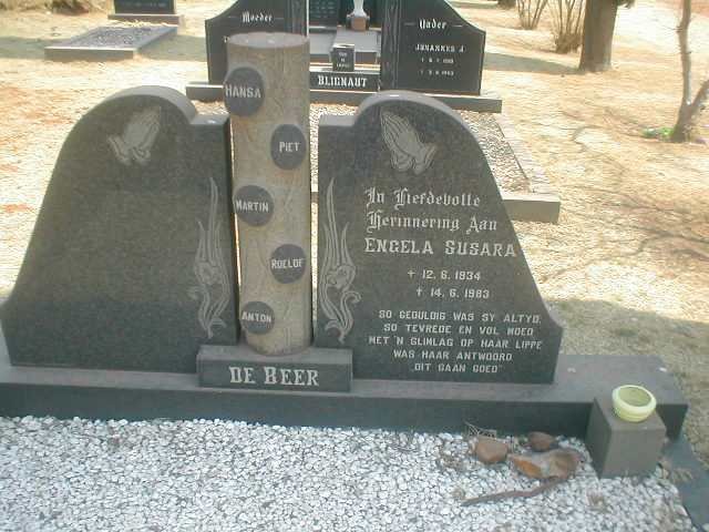 BEER Engela Susara, de 1934-1983