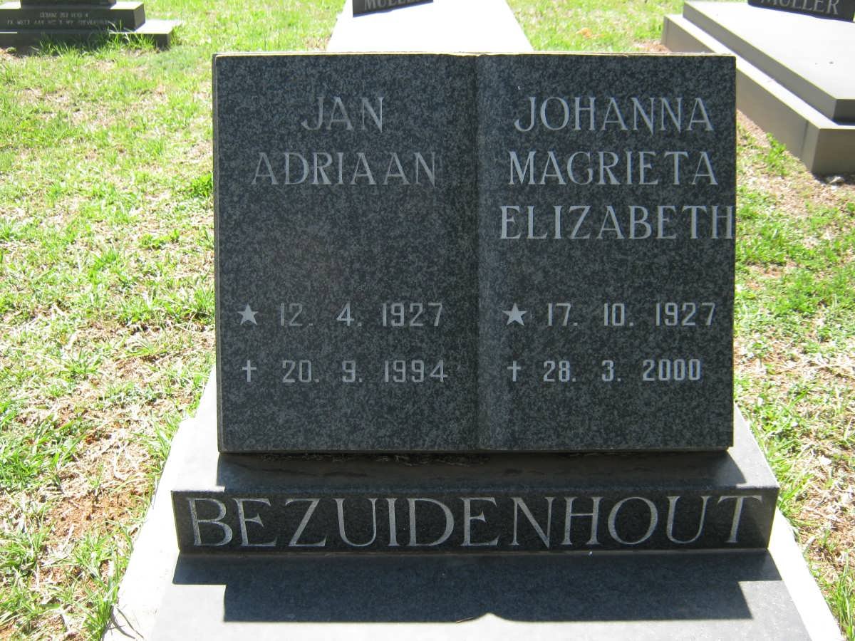 BEZUIDENHOUT Jan Adriaan 1927-1994 &amp; Johanna Magrieta Elizabeth 1927-2000