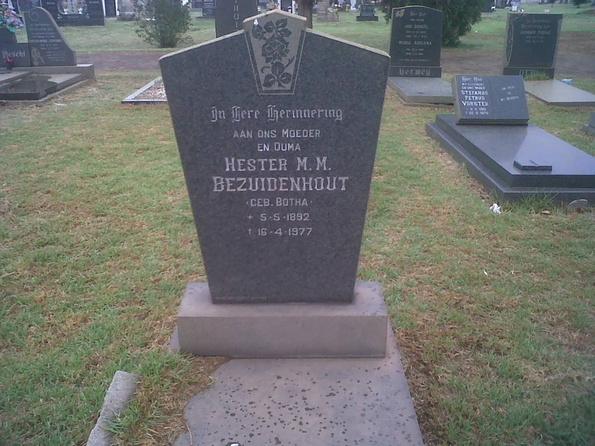 BEZUIDENHOUT Hester M.M. nee BOTHA 1892-1977