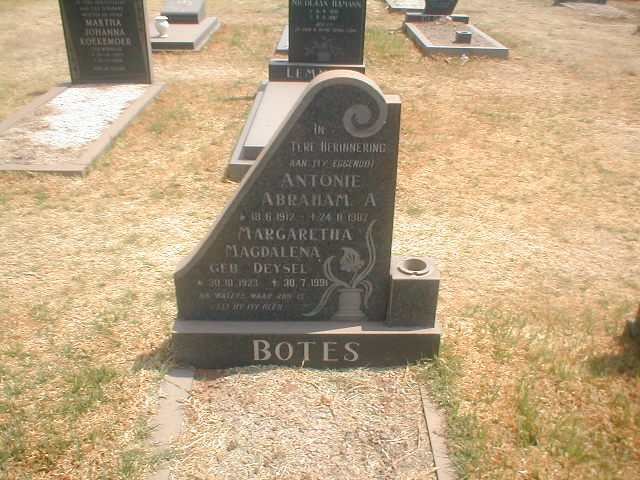 BOTES Antonie Abraham A. 1912-1987 &amp; Margaretha Magdalena DEYSEL 1923-1991