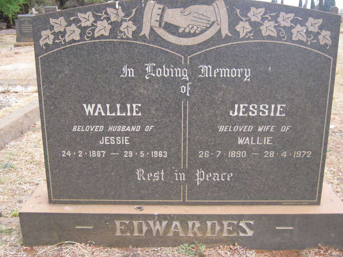 EDWARDES Wallie 1887-1963 &amp; Jessie 1890-1972