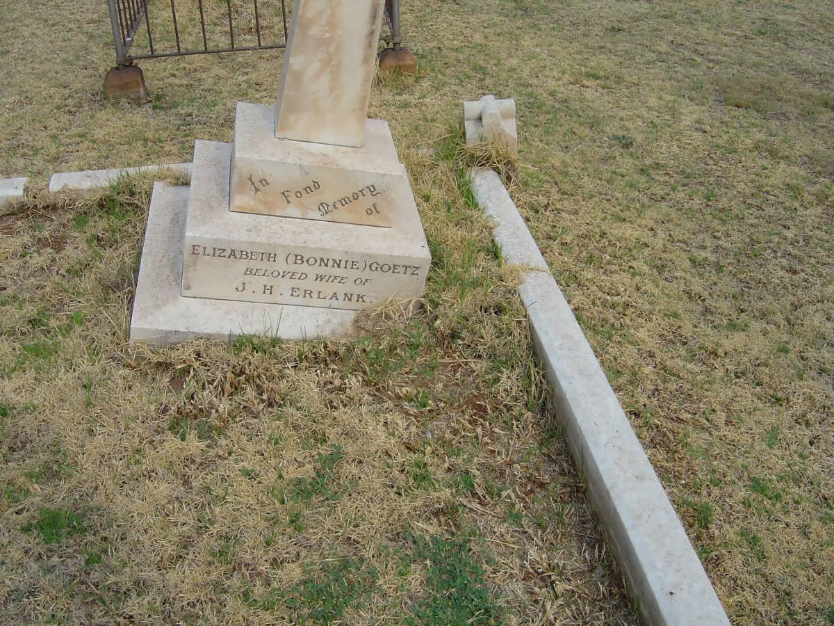 ERLANK Elizabeth nee GOETZ