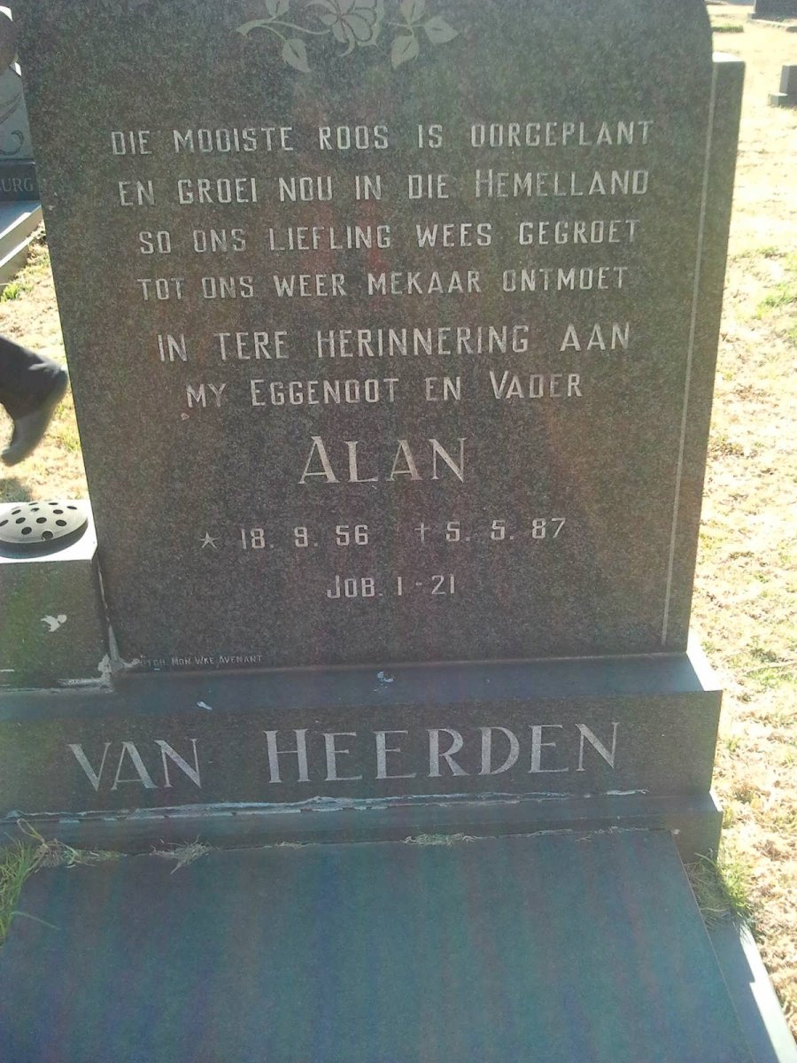 HEERDEN Alan, van 1956-1987