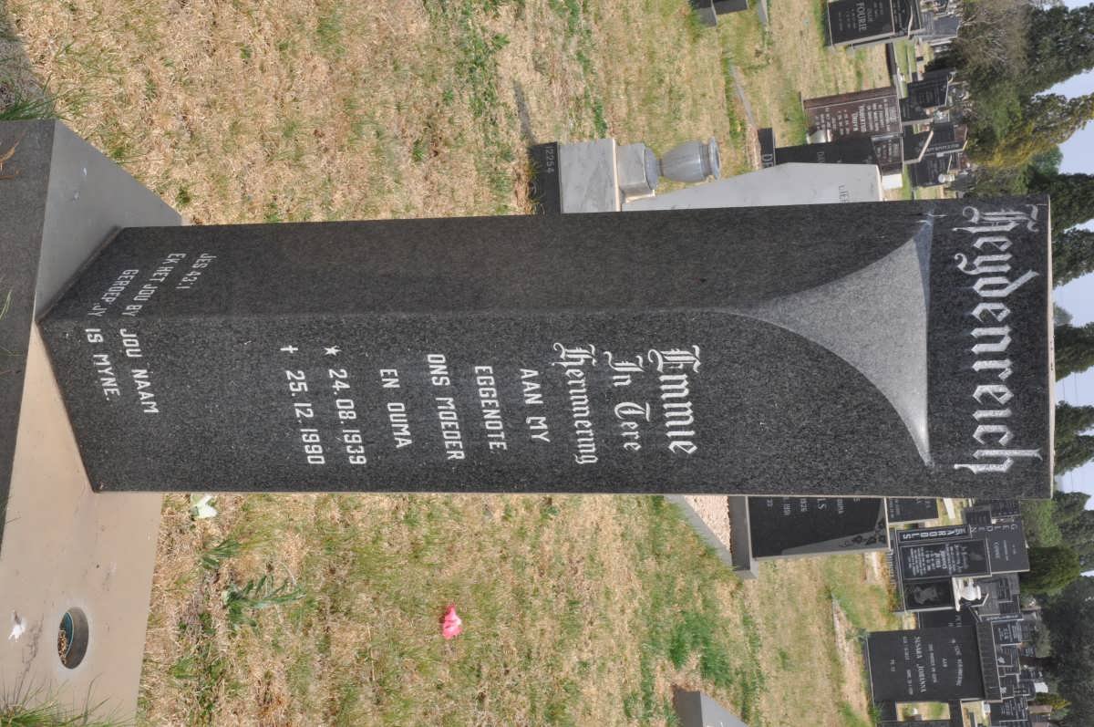 HEYDENREICH Emmie 1939-1990