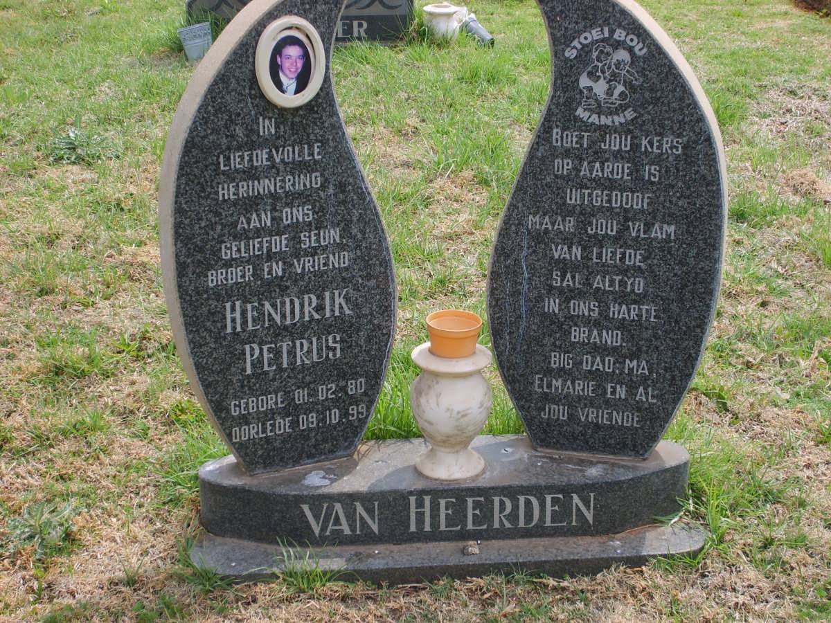 HEERDEN Hendrik Petrus, van 1980-1999 