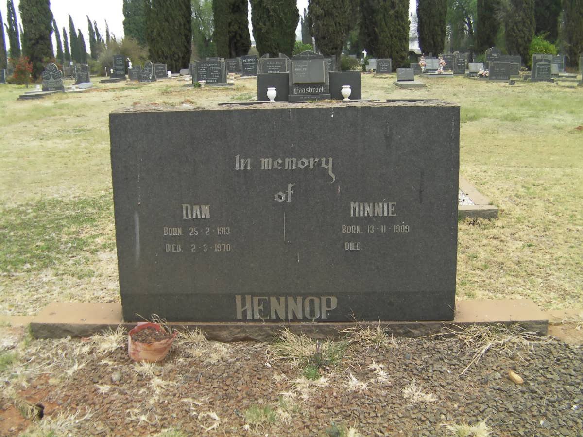 HENNOP Dan 1913-1970 &amp; Minnie 1909-