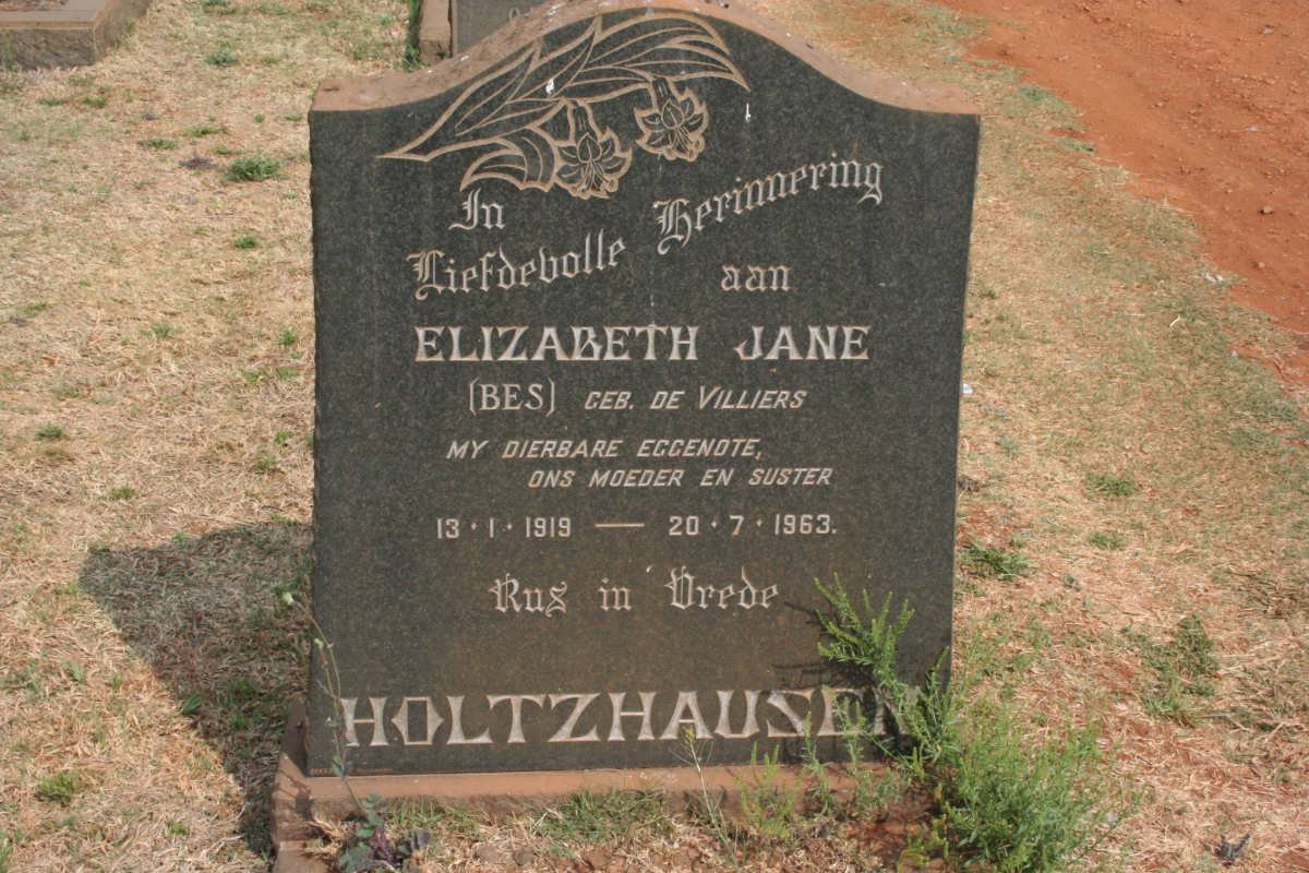 HOLTZHAUSEN Elizabeth Jane nee DE VILLIERS 1919-1963