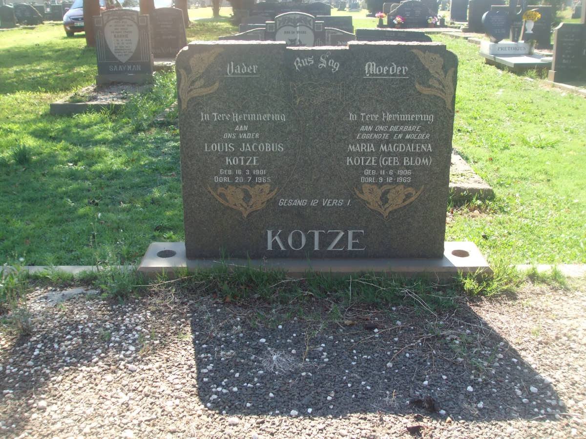 KOTZE Louis Jacobus 1901-1965 &amp; Maria Magdalena BLOM 1906-1963