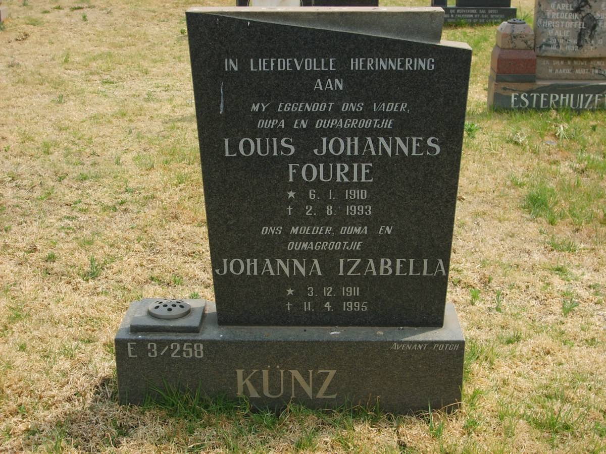 KÜNZ Louis Johannes Fourie 1910-1993 &amp; Johanna Izabella 1911-1995