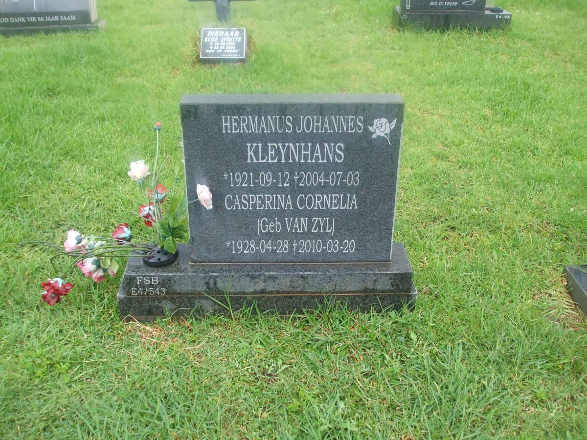 KLEYNHANS Hermanus Johannes 1921-2004 &amp; Casperina Cornelia VAN ZYL 1928-2010