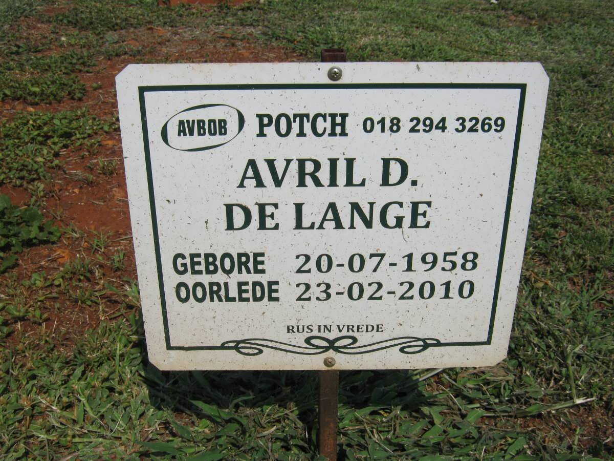 LANGE Avril D., de 1958-2010