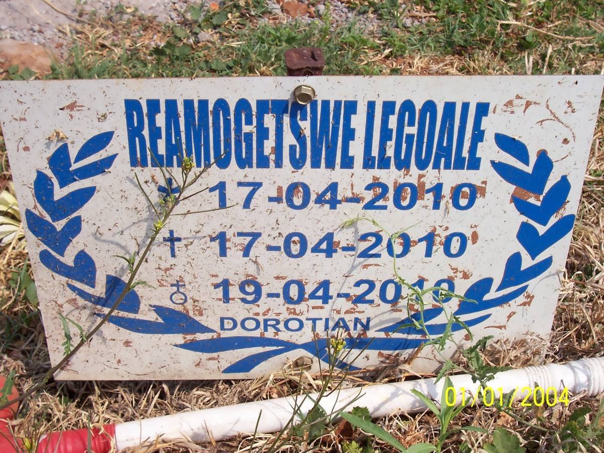 LEGOALE Reamogetswe 2010-2010