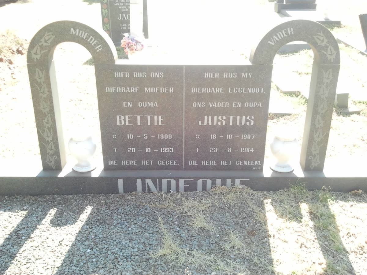 LINDEQUE Justus 1907-1984 &amp; Bettie 1909-1993
