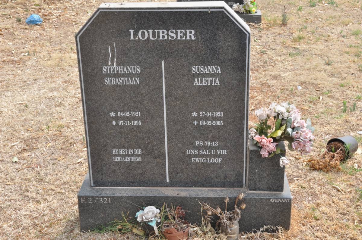 LOUBSER Stephanus Sebastiaan 1921-1995 &amp; Susanna Aletta 1923-2005